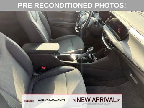 Used 2024 Buick Encore GX Preferred w/ Comfort Package AWD/4WD image 12