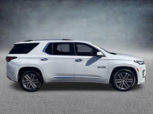 Used 2023 Chevrolet Traverse High Country image 5