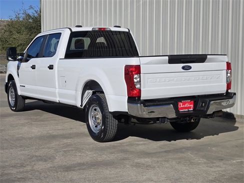 Used 2021 Ford F250 XL w/ Power Equipment Group image 9