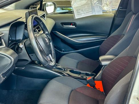 Used 2024 Toyota Corolla SE w/ SE Premium Package FWD image 17