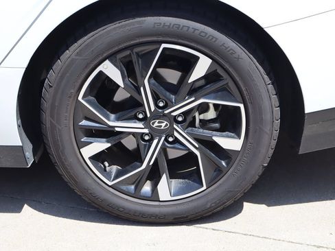 Used 2025 Hyundai Sonata SEL FWD image 26