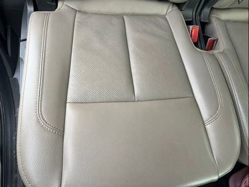 Used 2019 Ford Expedition XLT w/ Equipment Group 202A AWD/4WD image 22