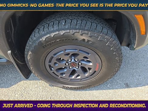Used 2025 Nissan Frontier PRO-4X w/ Pro Premium Package AWD/4WD image 9