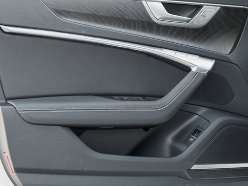 Used 2023 Audi A7 3.0T Premium Plus w/ Premium Plus image 23