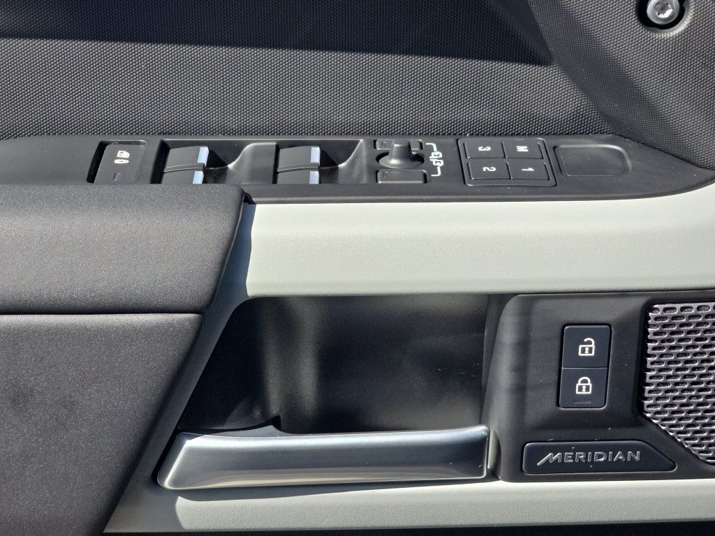Certified 2024 Land Rover Defender 110 S AWD/4WD image 27