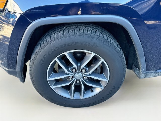 Used 2017 Jeep Grand Cherokee Limited AWD/4WD image 25