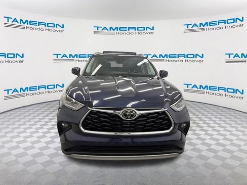Used 2021 Toyota Highlander Platinum AWD/4WD image 8