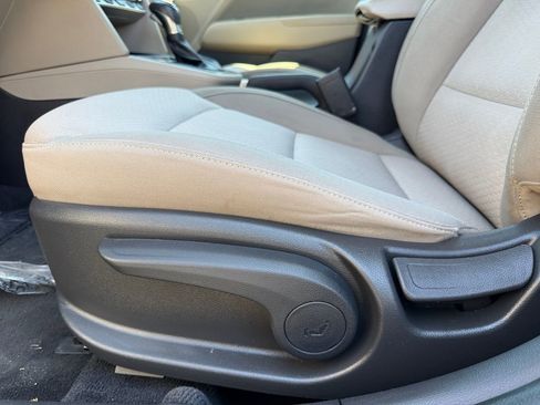 Used 2019 Hyundai Elantra Value Edition FWD image 10