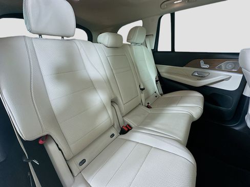 Used 2021 Mercedes-Benz GLS 450 4MATIC image 38