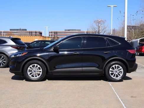 Used 2022 Ford Escape S FWD image 3