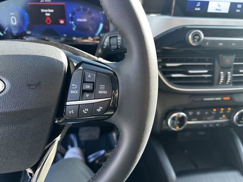 Used 2022 Ford Escape SEL w/ Technology Package image 29