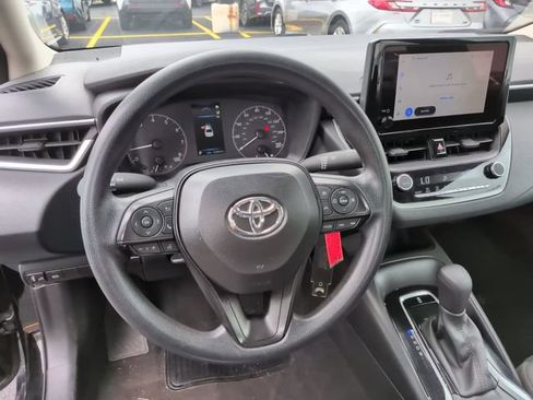 Used 2024 Toyota Corolla LE FWD image 22