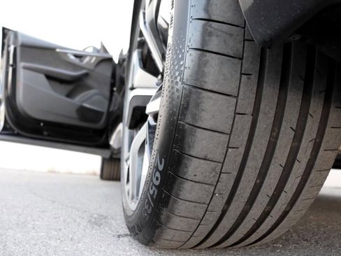 Used 2021 Audi RS Q8 w/ Black Optic Package image 93