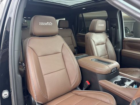 Used 2024 Chevrolet Tahoe High Country image 16