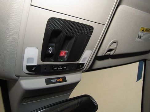 Certified 2025 Honda Accord SE image 8