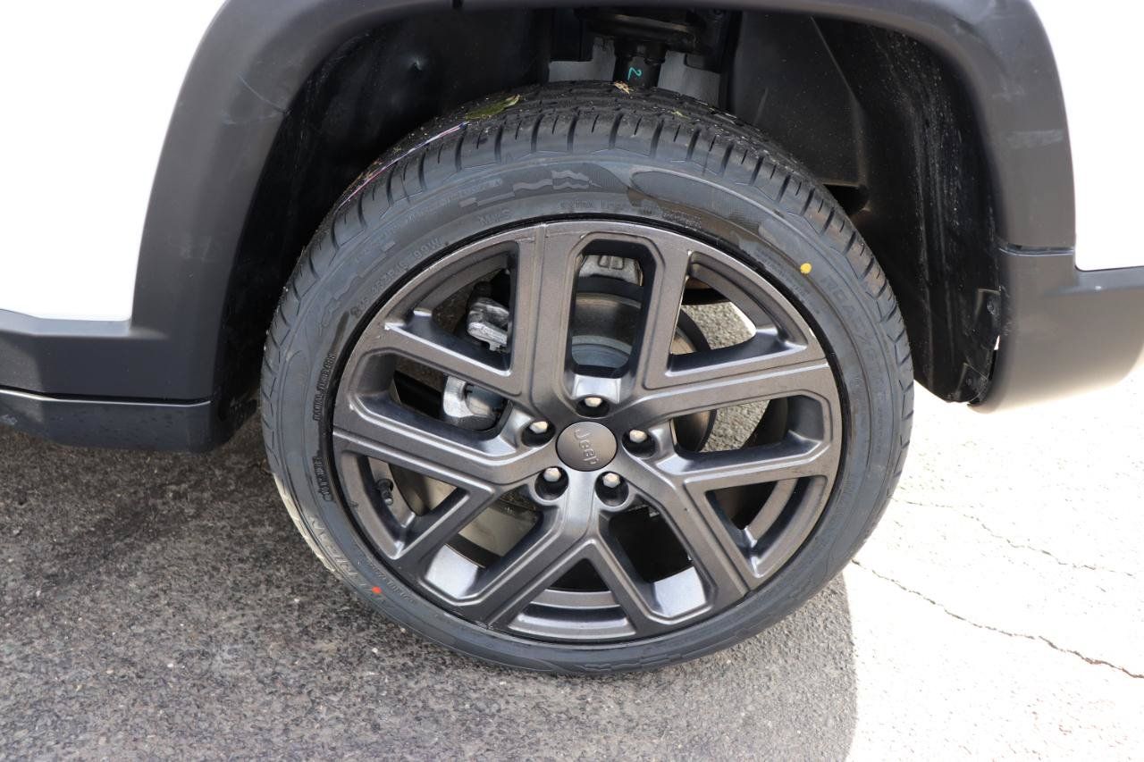 Used 2026 Jeep Compass Limited AWD/4WD image 50