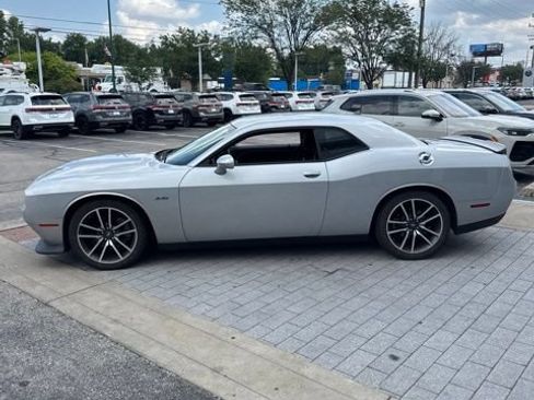 Used 2023 Dodge Challenger R/T RWD image 12