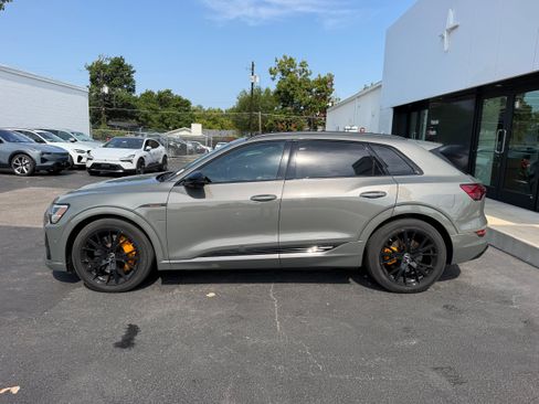 Used 2022 Audi e-tron Chronos w/ Chronos Package AWD/4WD image 3