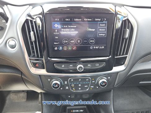 Used 2021 Chevrolet Traverse High Country AWD/4WD image 15