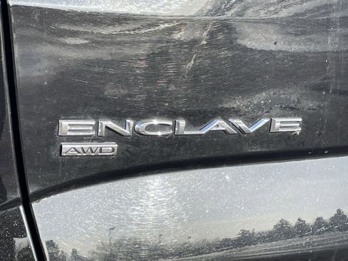 Used 2023 Buick Enclave Essence image 39