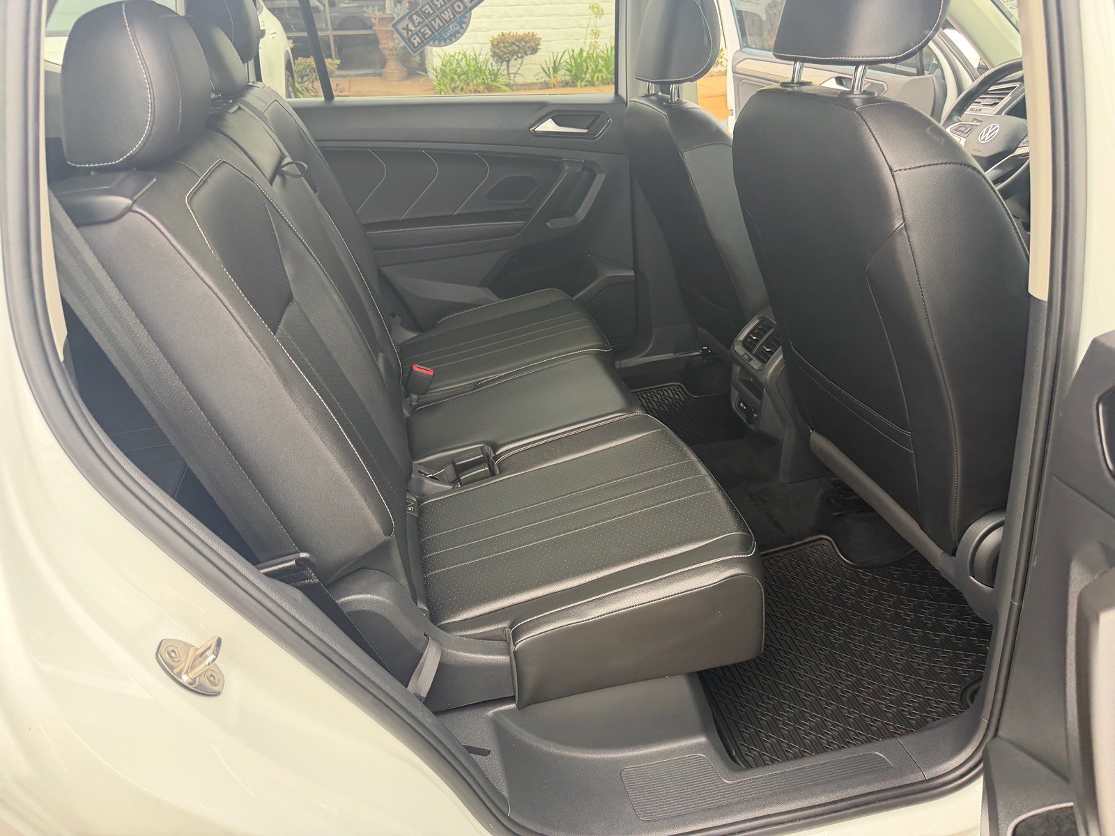 Used 2022 Volkswagen Tiguan SE FWD image 15