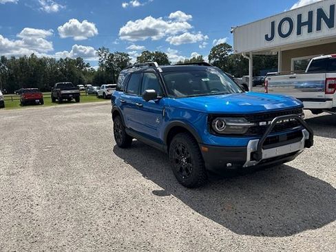 New 2025 Ford Bronco Sport Outer Banks w/ Sasquatch Outer Banks Package AWD/4WD image 2