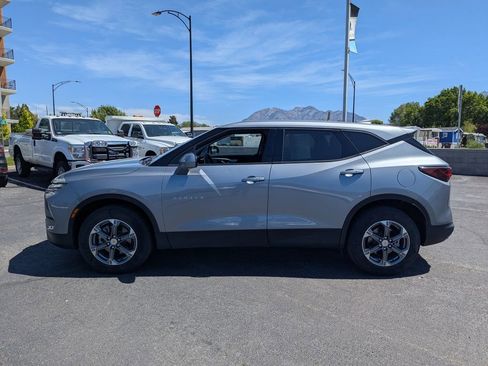 Used 2025 Chevrolet Blazer LT AWD/4WD image 8