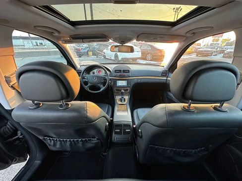 Used 2008 Mercedes-Benz E 350 Sedan image 15