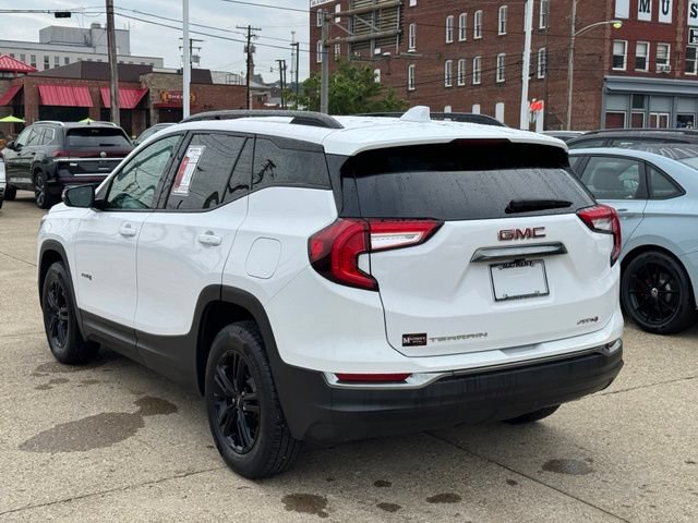 Used 2023 GMC Terrain AT4 AWD/4WD image 4
