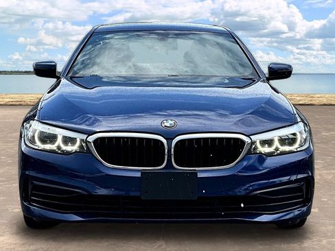 Used 2019 BMW 530e xDrive w/ Luxury Seating Package AWD/4WD image 2