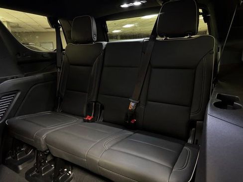 Used 2025 Chevrolet Tahoe Premier image 23