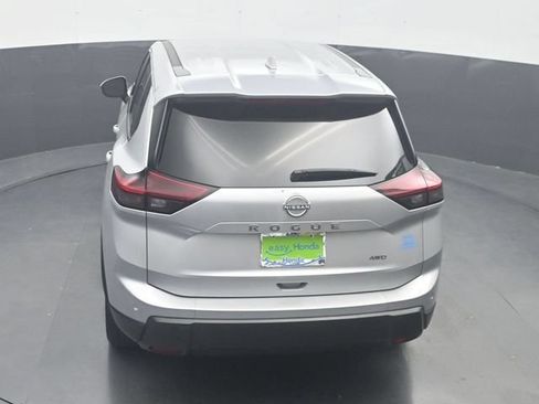 Used 2025 Nissan Rogue SV AWD/4WD image 22