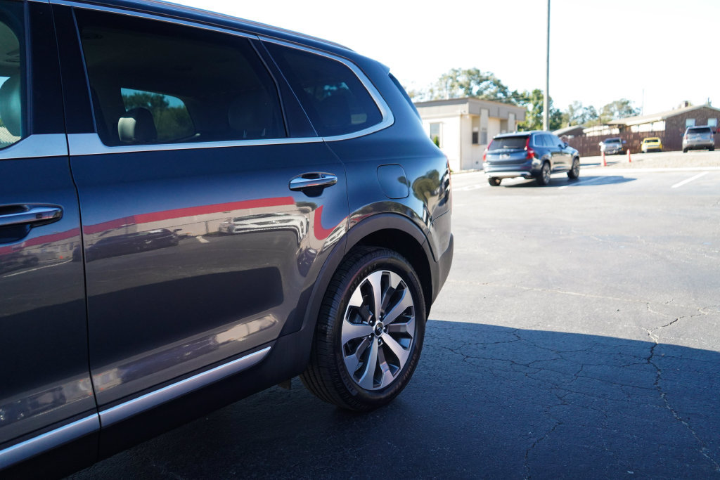 Used 2021 Kia Telluride S FWD image 24