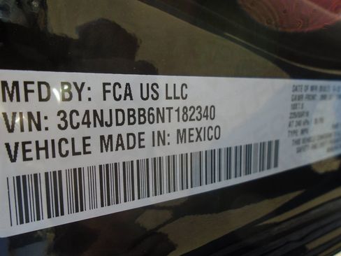 Certified 2022 Jeep Compass Altitude image 19