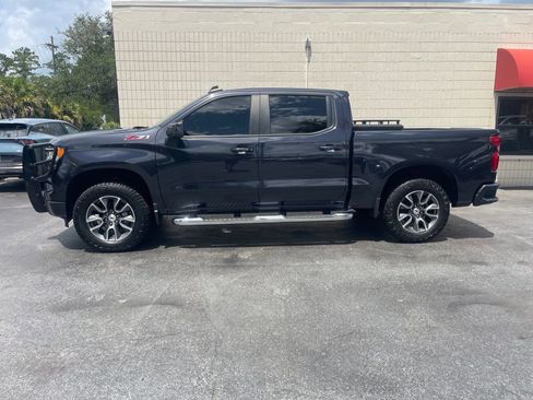 Used 2022 Chevrolet Silverado 1500 RST AWD/4WD image 2