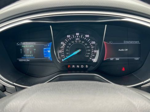 Used 2016 Ford Fusion SE FWD image 18