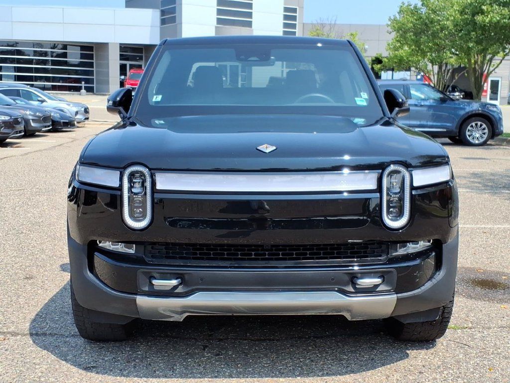 Used 2023 Rivian R1T Adventure Dual AWD/4WD image 8