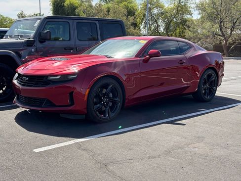Used 2023 Chevrolet Camaro LT RWD image 5