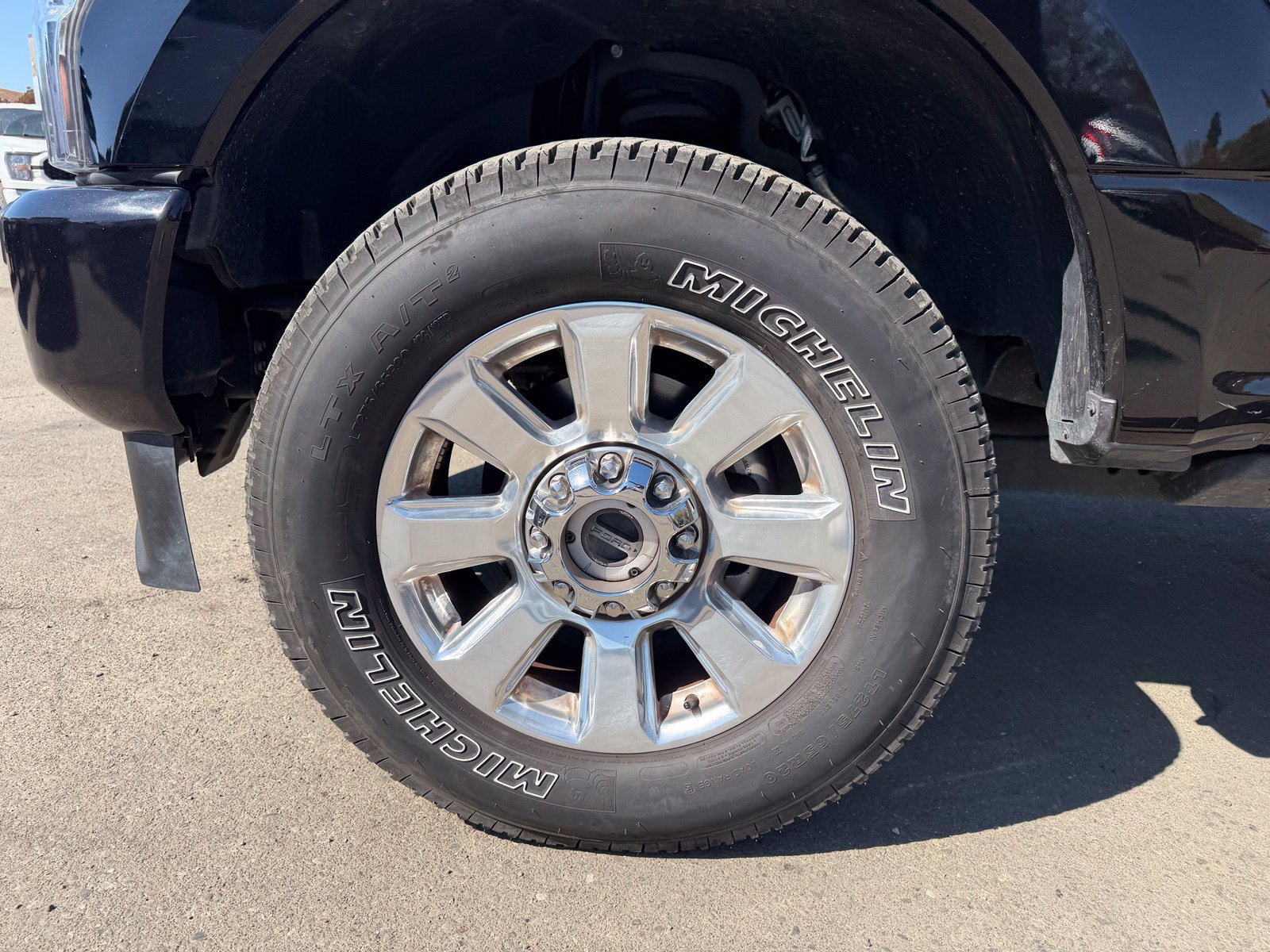 Used 2022 Ford F250 Platinum AWD/4WD image 9