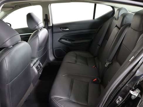 Used 2023 Nissan Altima 2.5 SL image 34