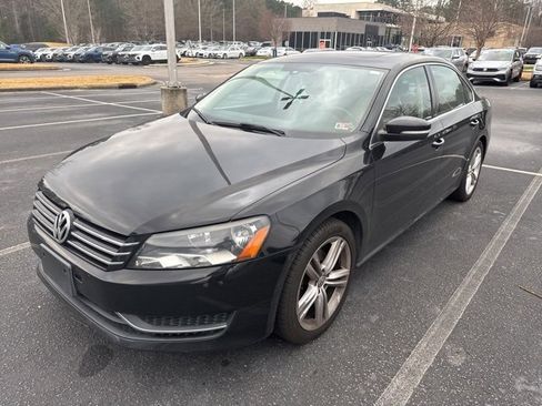 Used 2014 Volkswagen Passat 1.8T SE image 9