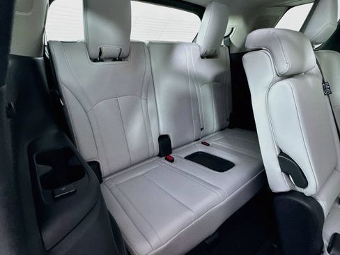 Certified 2027 INFINITI QX60 Luxe w/ Family Package FWD image 38