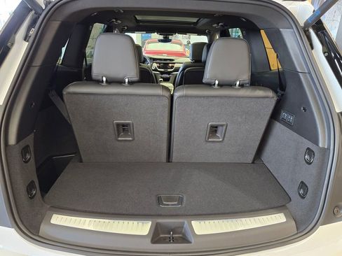 New 2025 Cadillac XT6 Sport w/ Technology Package image 15