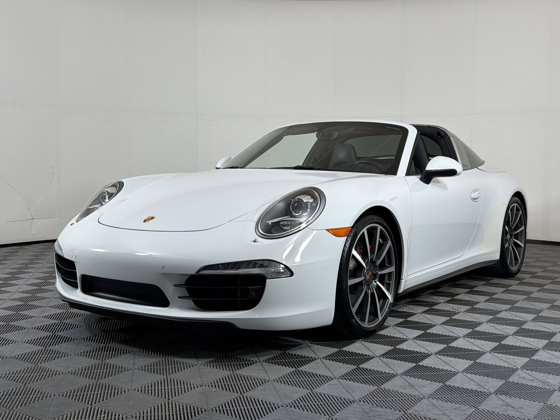 Used 2014 Porsche 911 Targa 4S AWD/4WD image 1