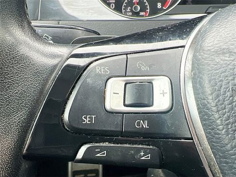 Used 2018 Volkswagen Golf Alltrack S image 12