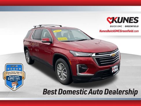 Used 2023 Chevrolet Traverse LT w/ LPO, Floor Liner Package image 1