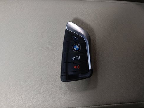 Used 2022 BMW 330i xDrive Sedan w/ Convenience Package AWD/4WD image 32