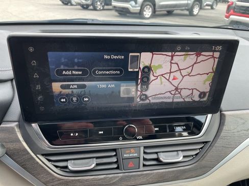 Used 2025 Nissan Altima 2.5 SL image 10