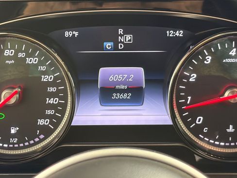Used 2019 Mercedes-Benz E 300 image 23