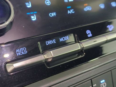 Used 2025 Hyundai Santa Fe Calligraphy FWD image 32